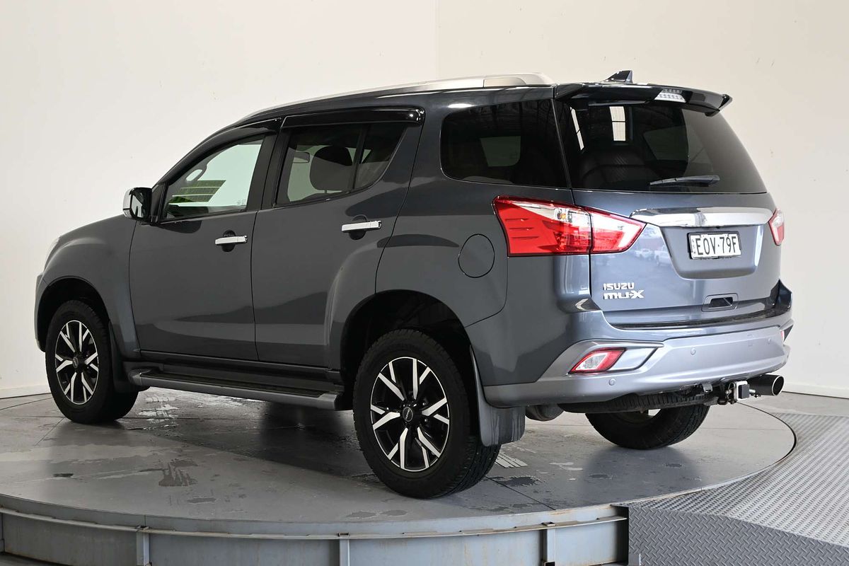 2021 Isuzu MU-X LS-T