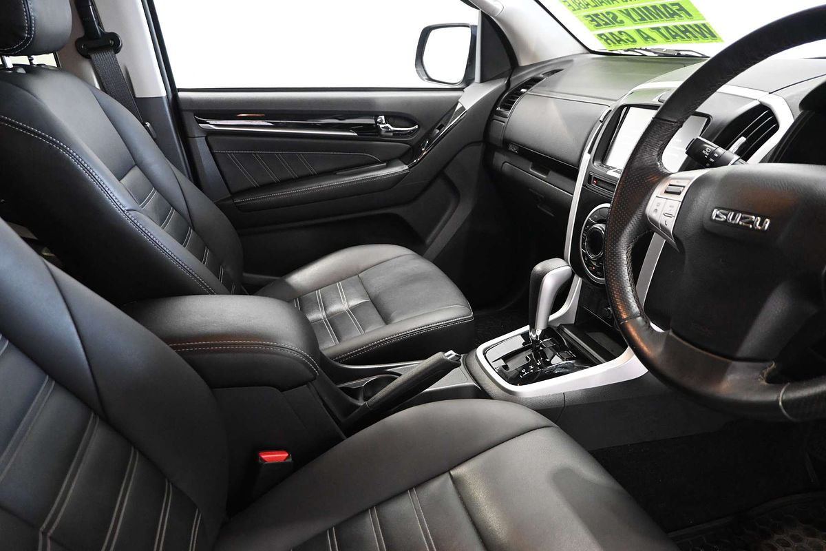 2021 Isuzu MU-X LS-T