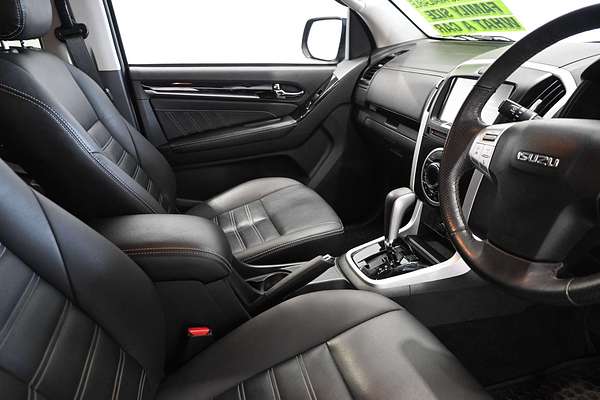2021 Isuzu MU-X LS-T
