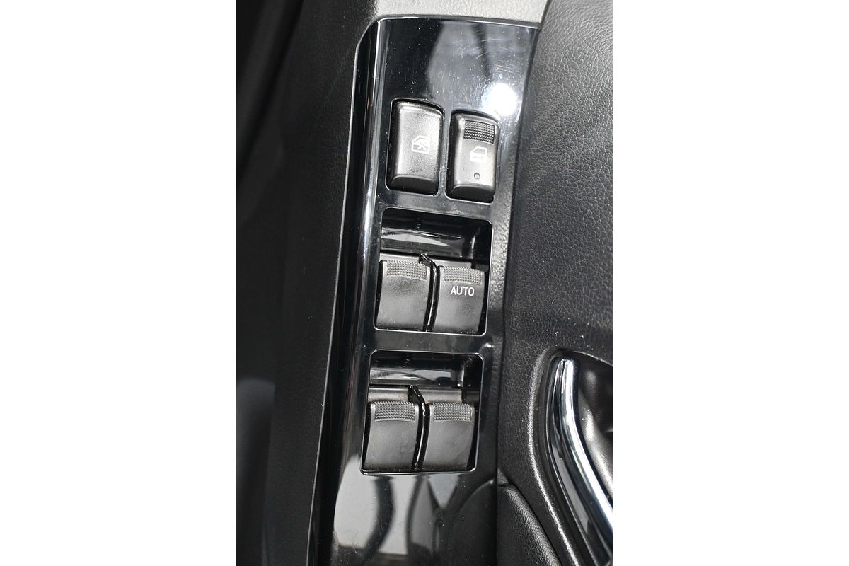 2021 Isuzu MU-X LS-T