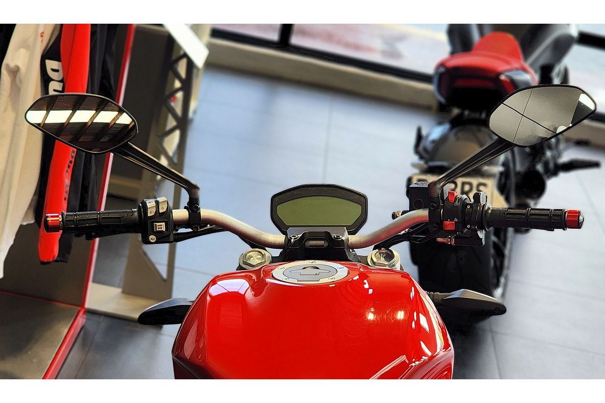2019 Ducati MONSTER M 659