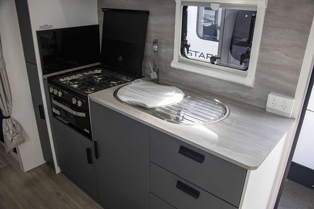 2025 Jayco STARCRAFT CARAVAN 19.61-3.BP.SC-MY25