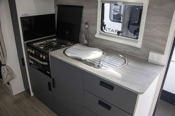 2025 Jayco STARCRAFT CARAVAN 19.61-3.BP.SC-MY25