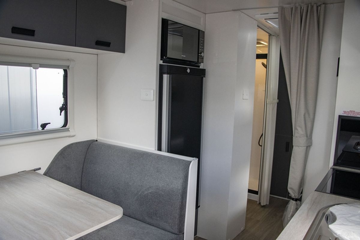 2025 Jayco STARCRAFT CARAVAN 19.61-3.BP.SC-MY25
