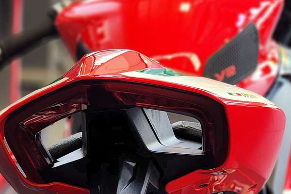 2024 Ducati PANIGALE V2 BAYLISS SPECIAL