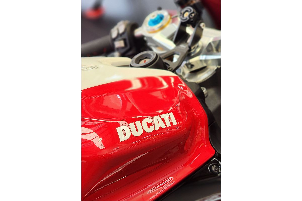 2024 Ducati PANIGALE V2 BAYLISS SPECIAL