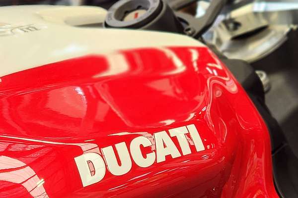 2024 Ducati PANIGALE V2 BAYLISS SPECIAL