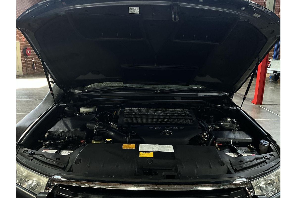 2012 Toyota Landcruiser GXL VDJ200R