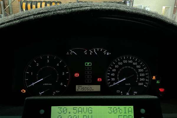 2012 Toyota Landcruiser GXL VDJ200R