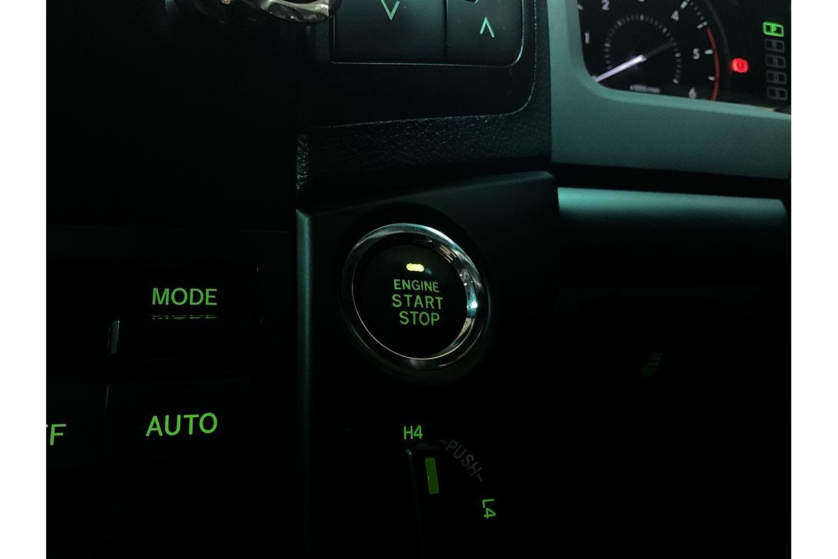 2012 Toyota Landcruiser GXL VDJ200R