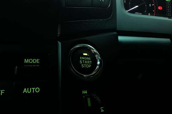 2012 Toyota Landcruiser GXL VDJ200R