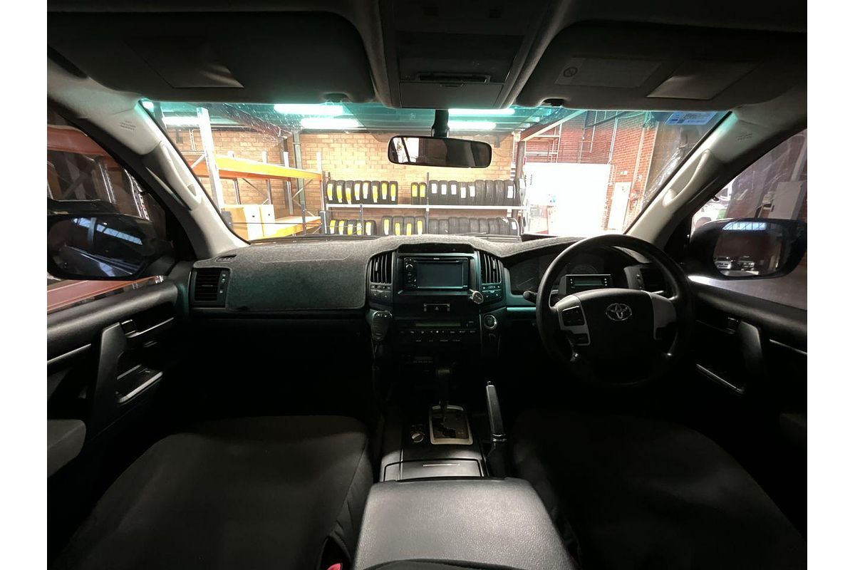 2012 Toyota Landcruiser GXL VDJ200R