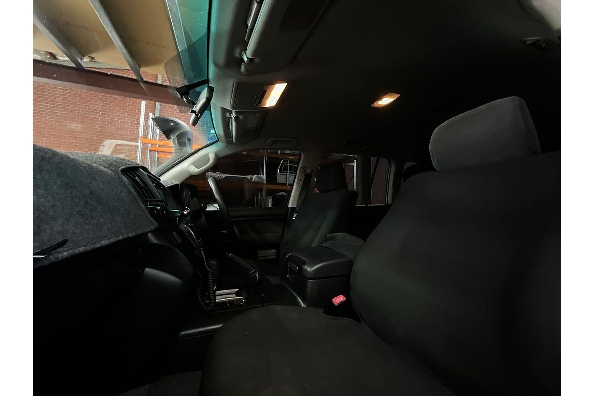 2012 Toyota Landcruiser GXL VDJ200R