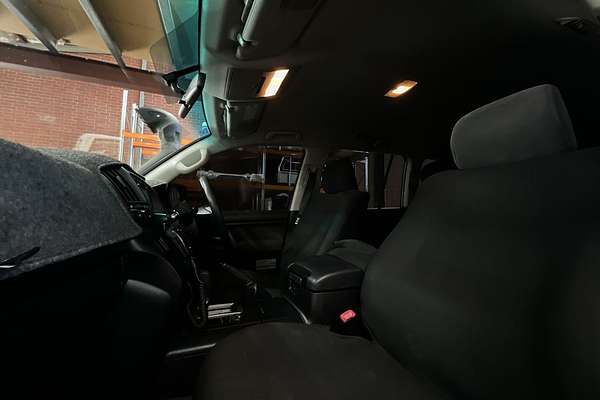2012 Toyota Landcruiser GXL VDJ200R