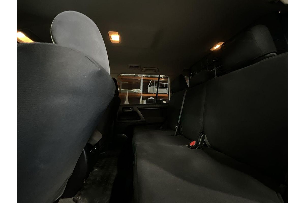 2012 Toyota Landcruiser GXL VDJ200R
