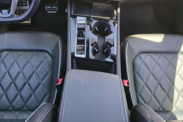 2024 Volkswagen Atlas Cross Sport 2.0T SEL Premium R-Line