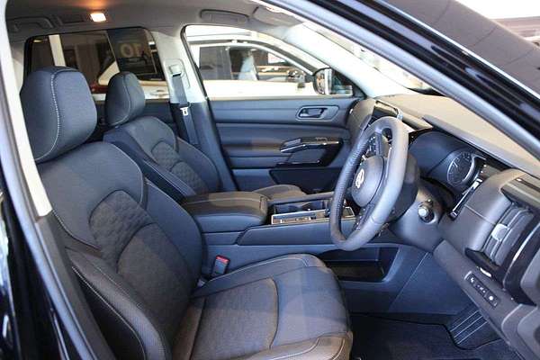 2024 Nissan Pathfinder ST-L R53