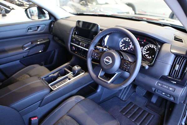 2024 Nissan Pathfinder ST-L R53