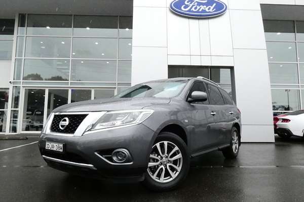 2016 Nissan Pathfinder ST R52