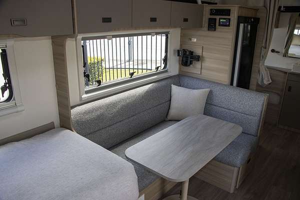 2025 Jayco DISCOVERY POPTOP 16.67-4.OB.DY-MY25