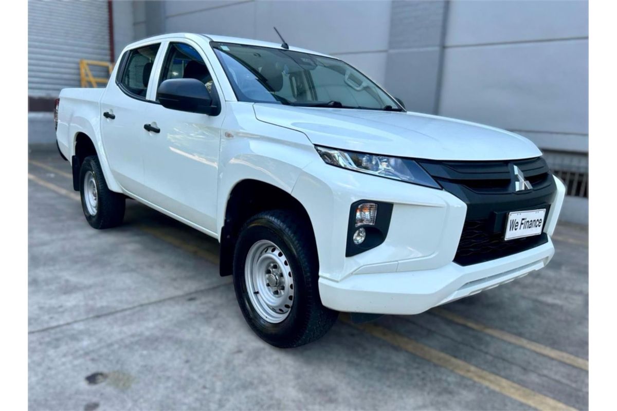 2021 Mitsubishi Triton GLX ADAS MR
