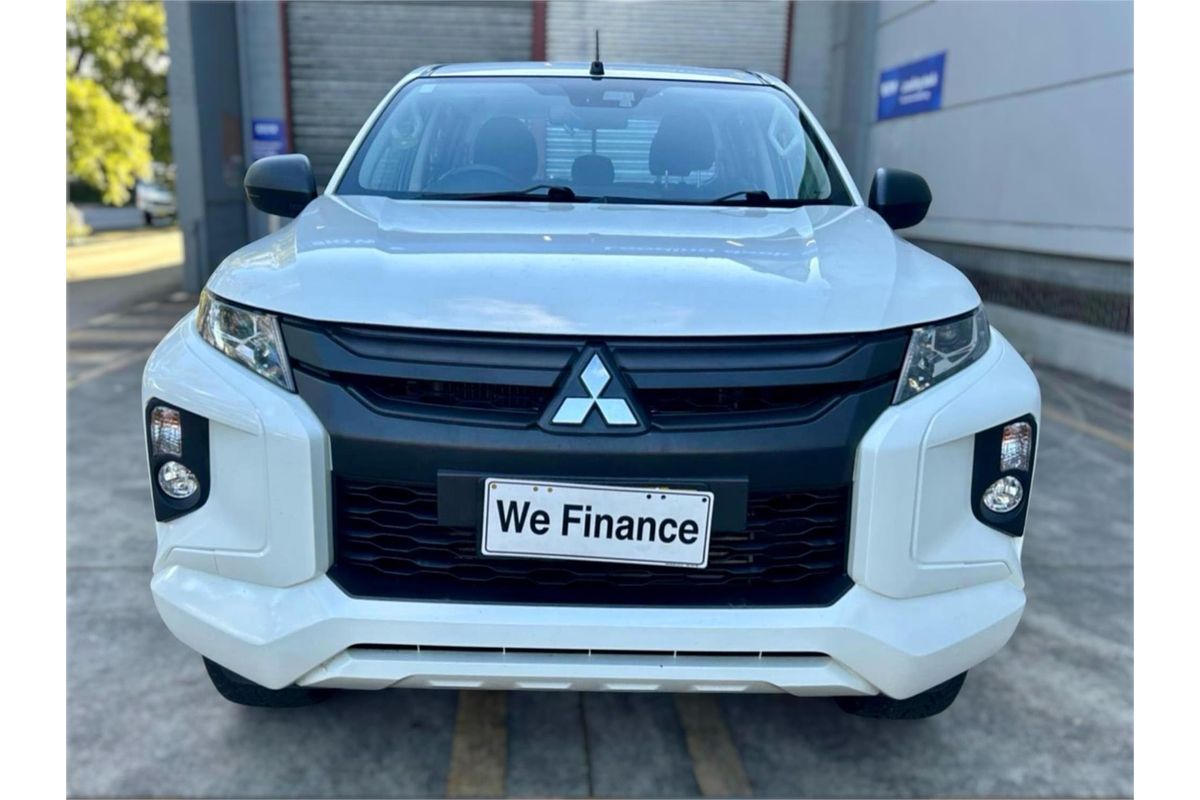 2021 Mitsubishi Triton GLX ADAS MR