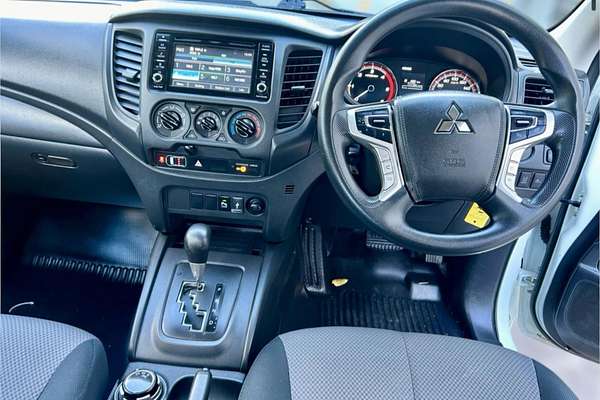 2021 Mitsubishi Triton GLX ADAS MR