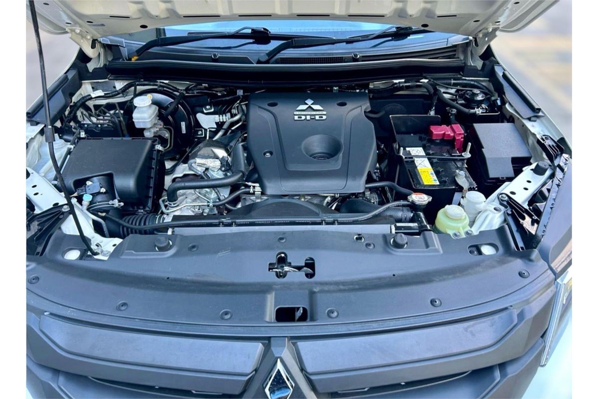 2021 Mitsubishi Triton GLX ADAS MR