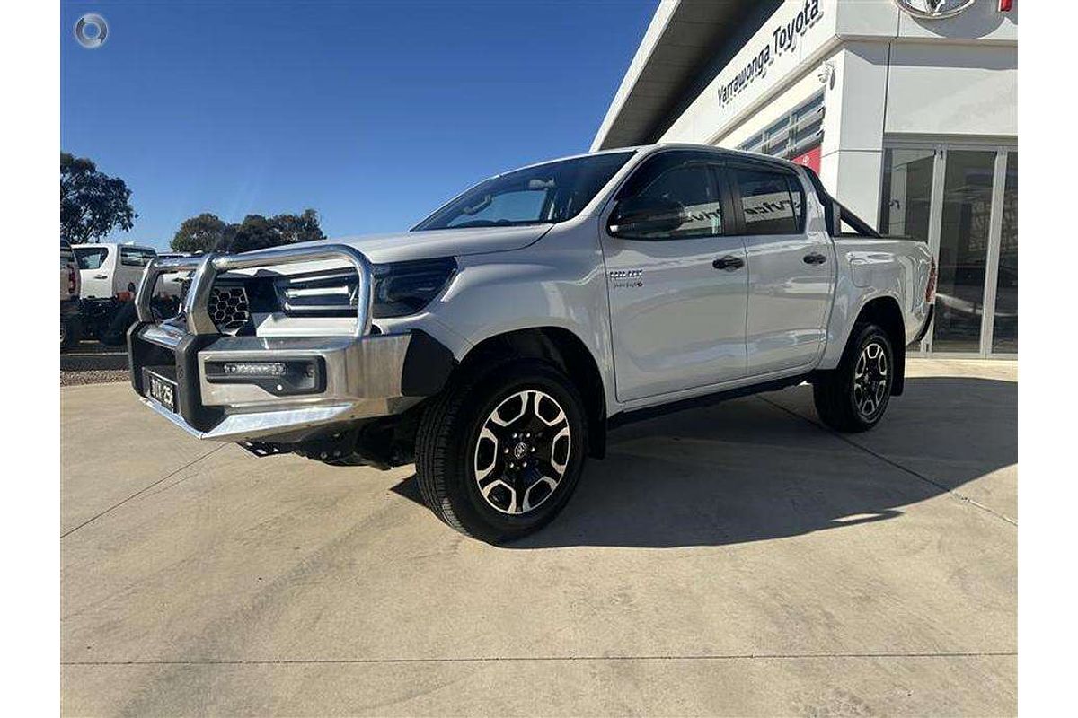 2024 Toyota Hilux