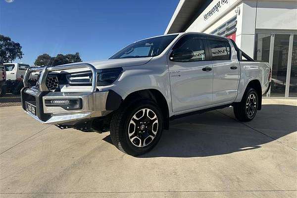 2024 Toyota Hilux