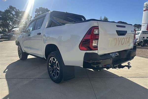2024 Toyota Hilux