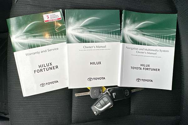 2021 Toyota Hilux SR GUN126R 4X4