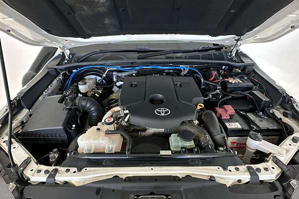 2021 Toyota Hilux SR GUN126R 4X4