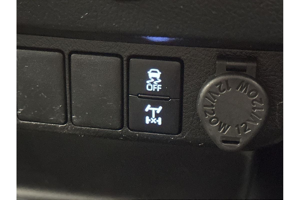 2021 Toyota Hilux SR GUN126R 4X4