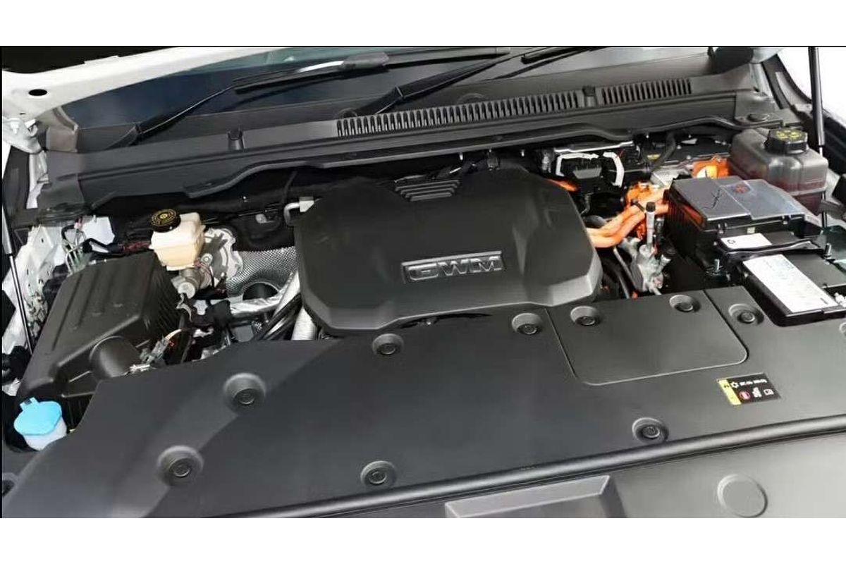 2025 GWM Tank 500 Ultra Hybrid P03