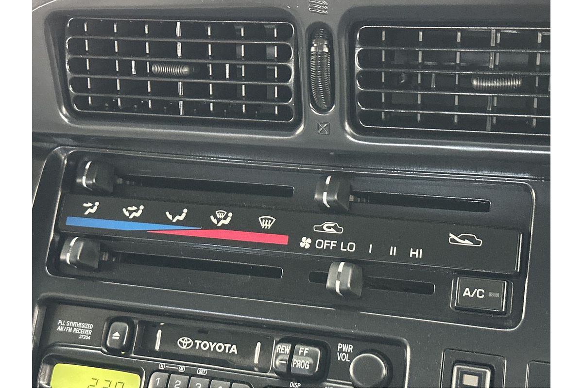 1999 Toyota Hiace Commuter RZH125R