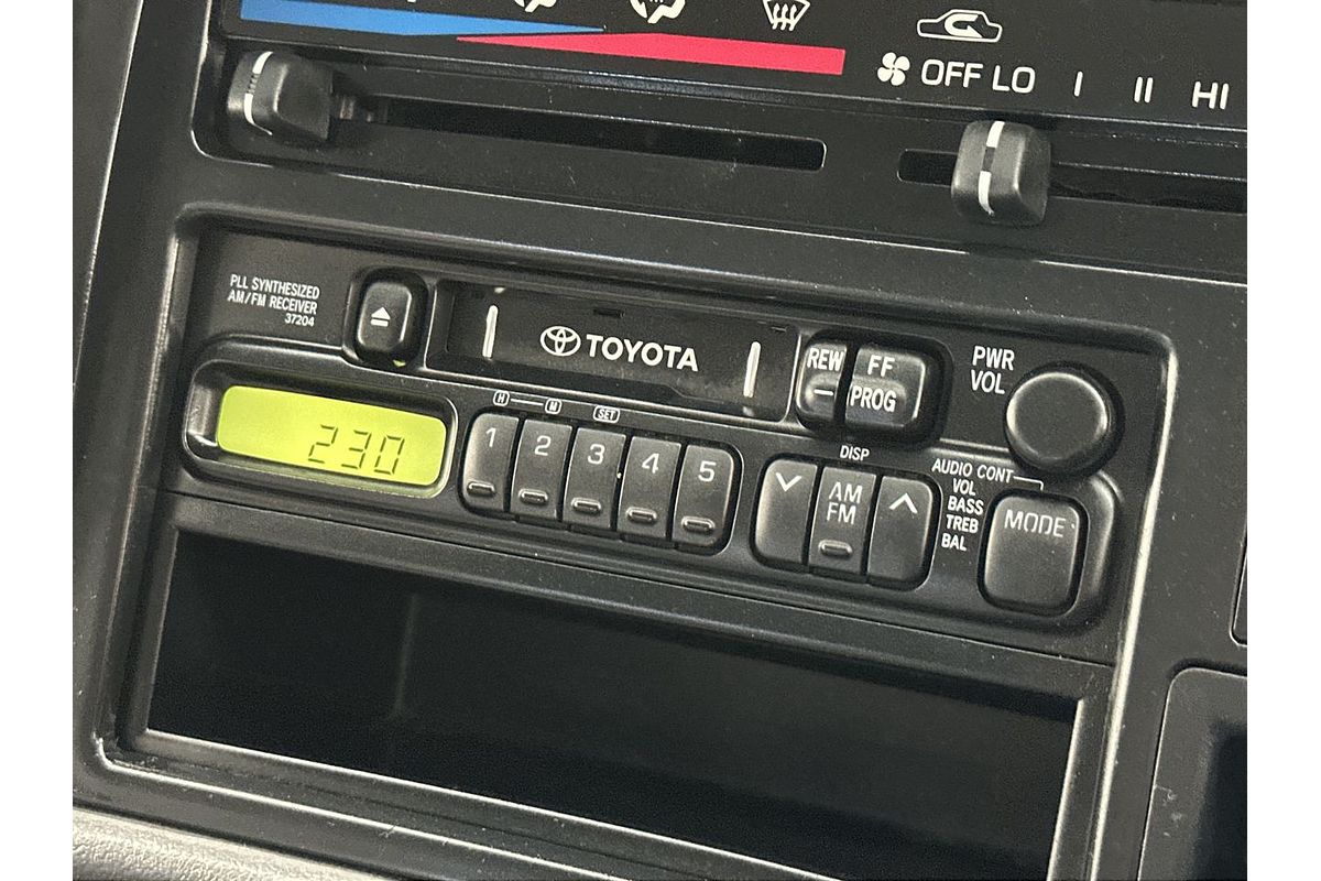 1999 Toyota Hiace Commuter RZH125R