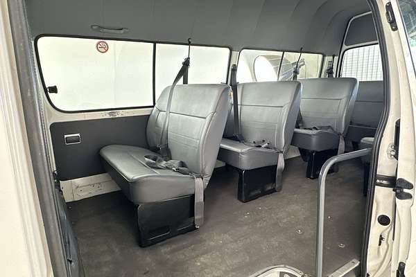 1999 Toyota Hiace Commuter RZH125R