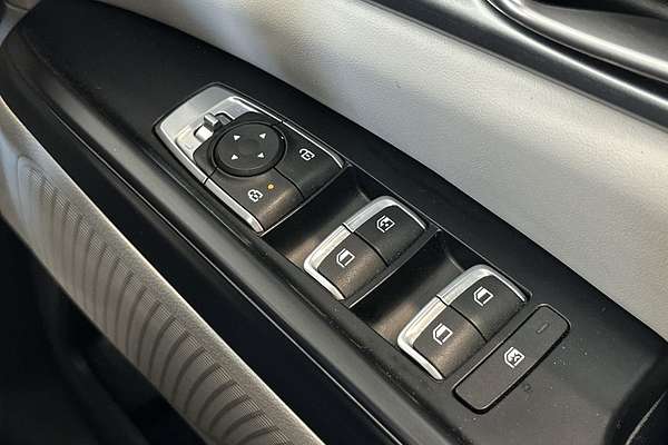 2023 Kia Carnival S KA4