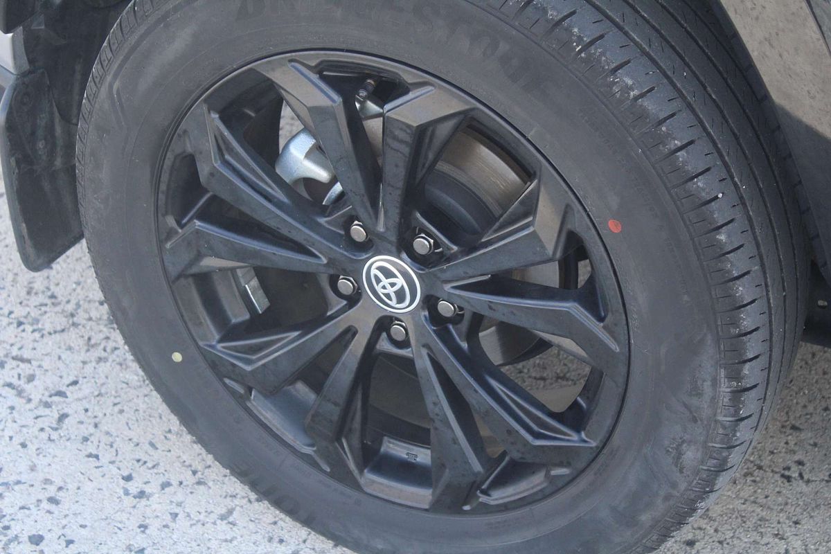 2023 Toyota RAV4 XSE AXAH54R