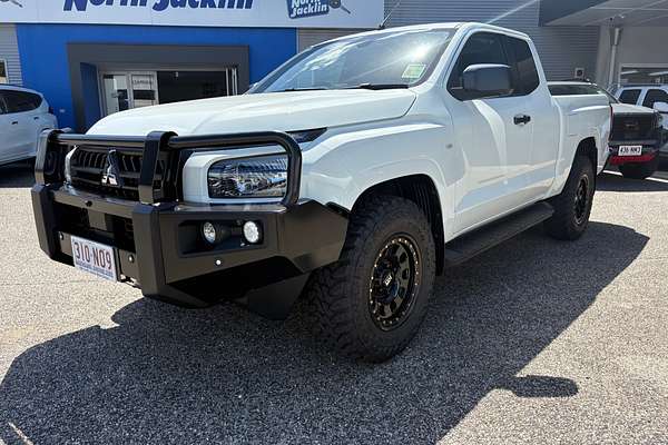 2024 Mitsubishi Triton GLX+ MV 4X4