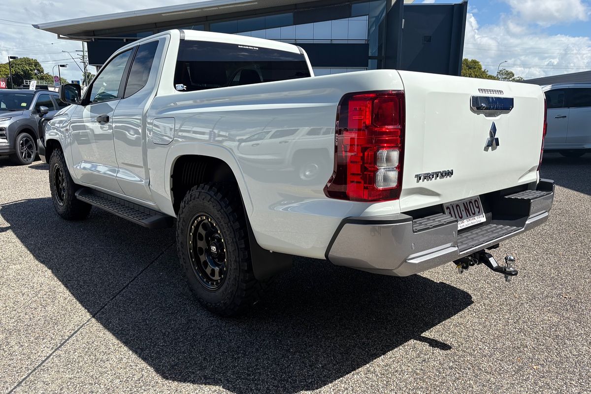 2024 Mitsubishi Triton GLX+ MV 4X4