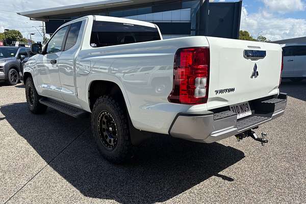 2024 Mitsubishi Triton GLX+ MV 4X4