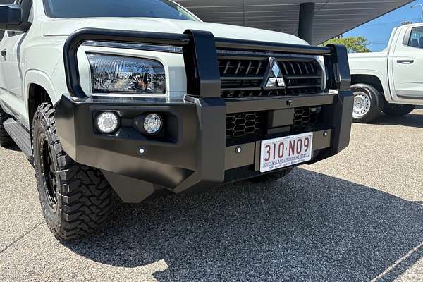 2024 Mitsubishi Triton GLX+ MV 4X4