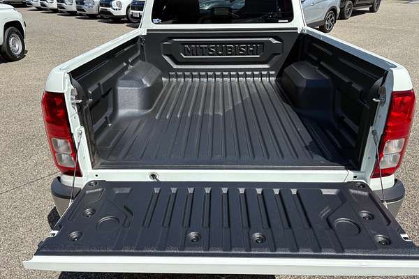 2024 Mitsubishi Triton GLX+ MV 4X4