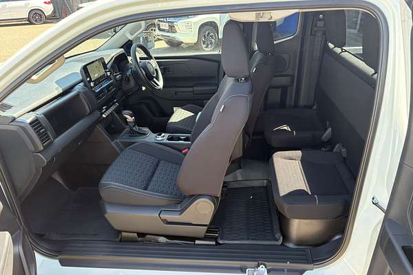 2024 Mitsubishi Triton GLX+ MV 4X4