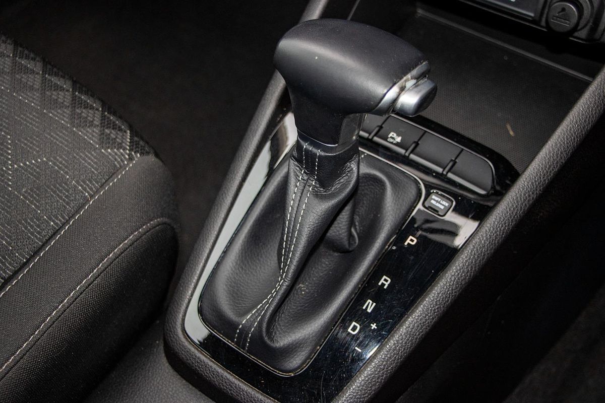 2019 Kia Rio S YB