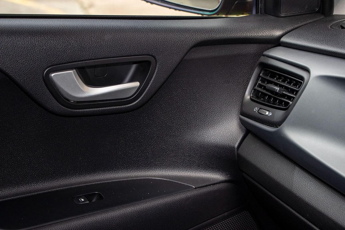 2019 Kia Rio S YB