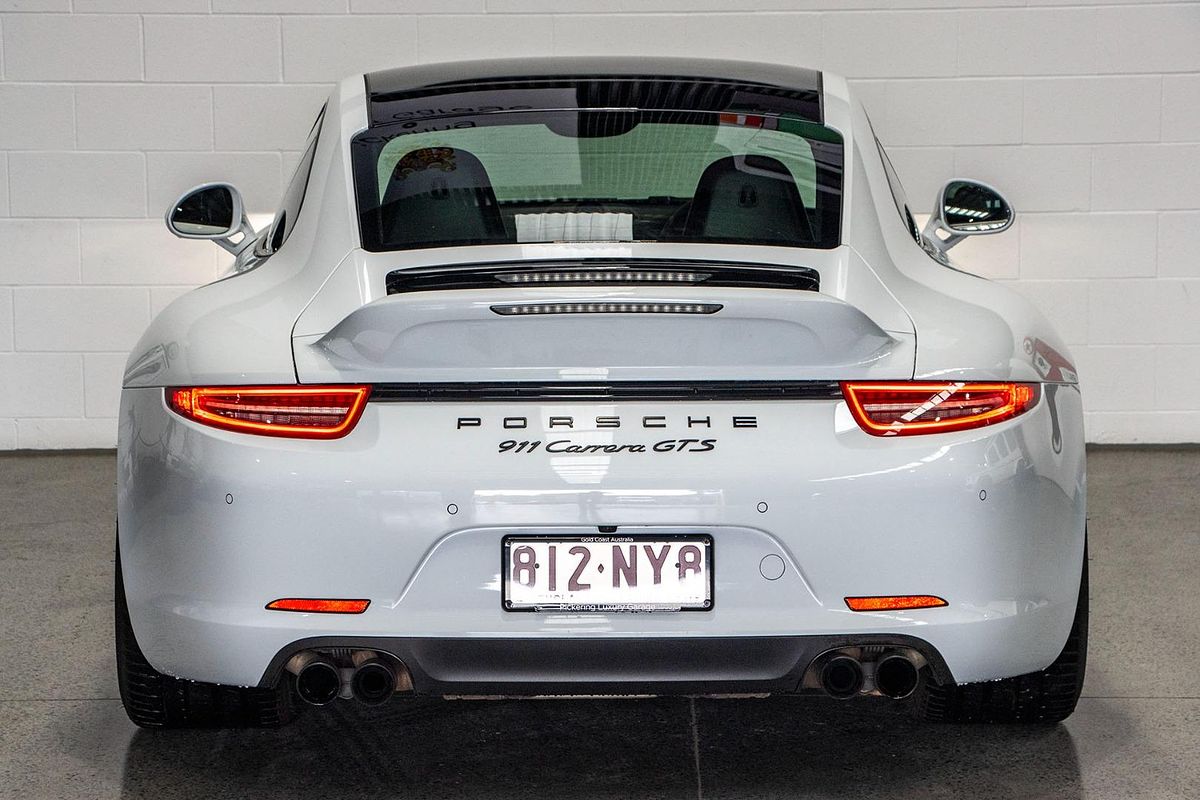 2015 Porsche 911 Carrera GTS 991
