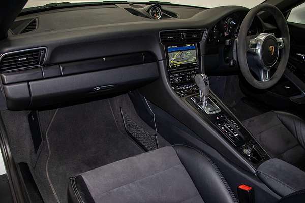 2015 Porsche 911 Carrera GTS 991